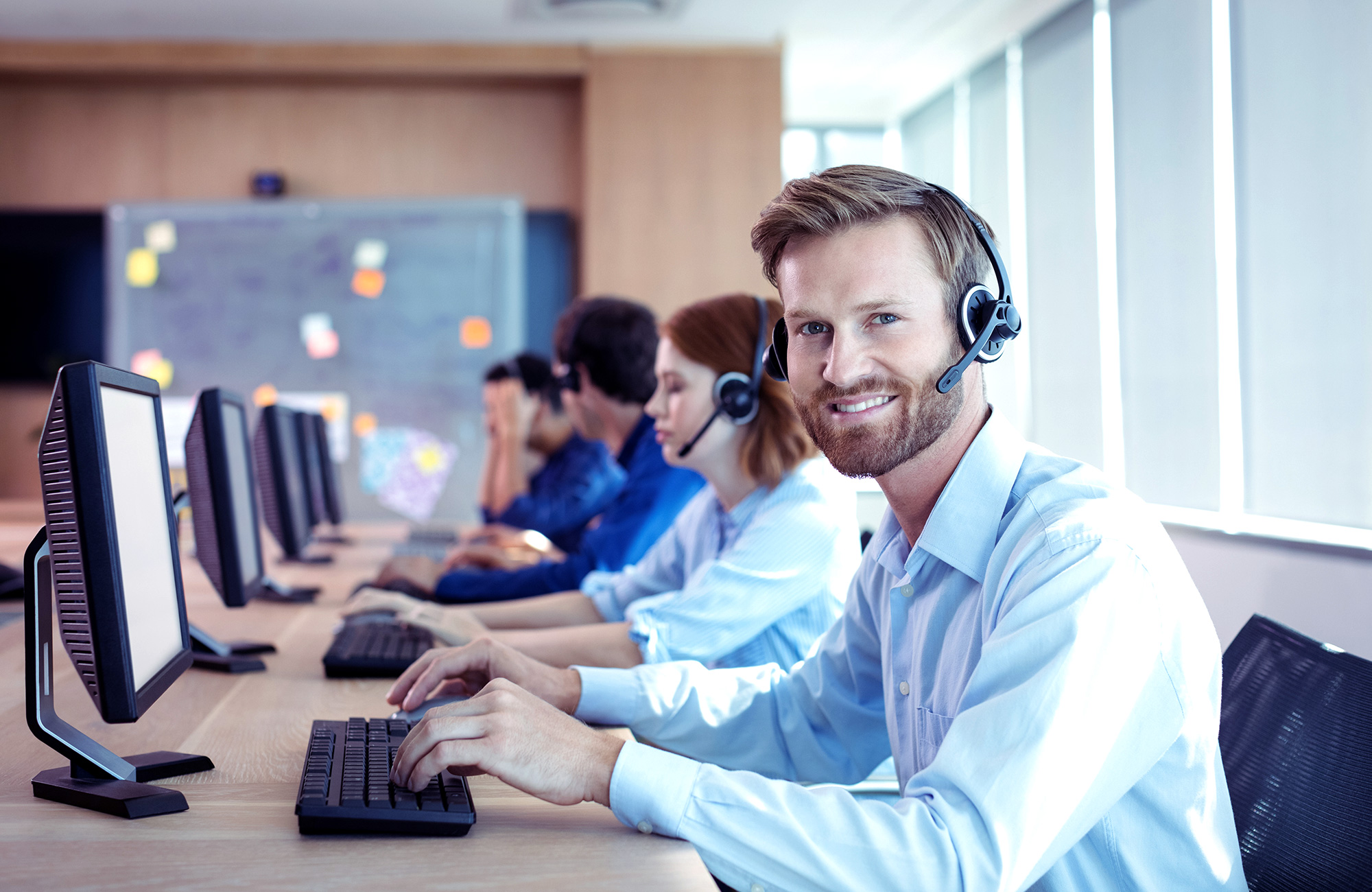 intelligent-contact-center-services.jpg